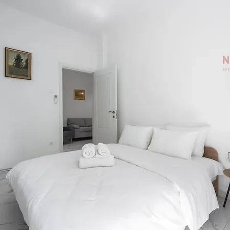 Ivory, Nilie Hospitality Mgmt Apartment